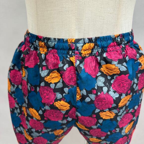 Nike Dri-FIT Tempo Icon Clash Big Kids (Girls) 2-in-1
Floral Shorts Size Medium+ - Picture 12 of 16